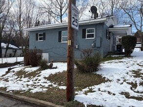 2350 Booker St in Winston-Salem, NC - Building Photo - Building Photo