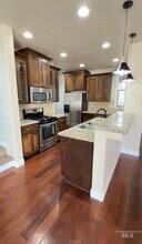 4678 N Elmstone Ave in Meridian, ID - Foto de edificio - Building Photo