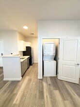 30 Beacham St, Unit 108 in Everett, MA - Building Photo - Building Photo