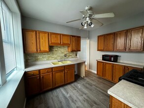 3304 W Catalpa Ave in Chicago, IL - Building Photo - Building Photo