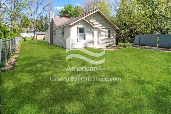 8107 Janis St in Shelby Township, MI - Building Photo - Building Photo