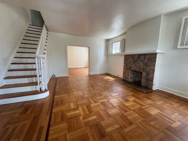 2015 Wightman St in Pittsburgh, PA - Building Photo - Building Photo