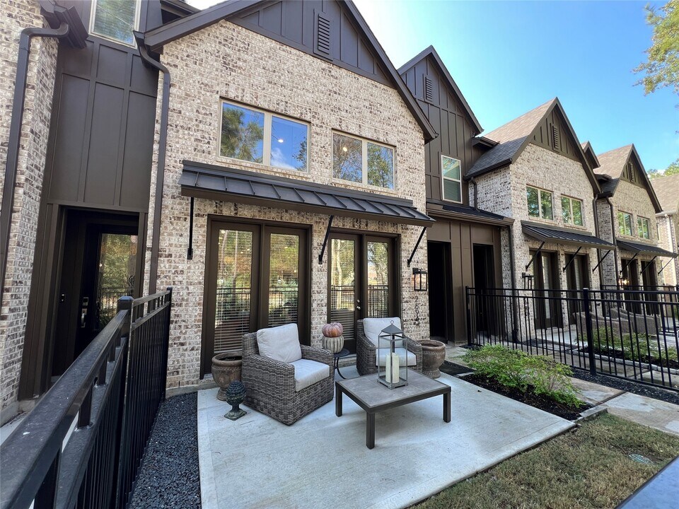 2694 Woodforest Pkwy N in Montgomery, TX - Foto de edificio