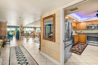 374 Golfview Rd in North Palm Beach, FL - Foto de edificio - Building Photo