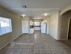 3102 E Roeser Rd in Phoenix, AZ - Foto de edificio - Building Photo