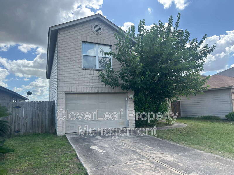 6615 Flatstone Pass in Converse, TX - Building Photo