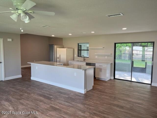 2285 Sykes Creek Dr in Merritt Island, FL - Building Photo - Building Photo