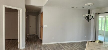 10712 Sunset Canyon Dr in Bakersfield, CA - Building Photo - Building Photo