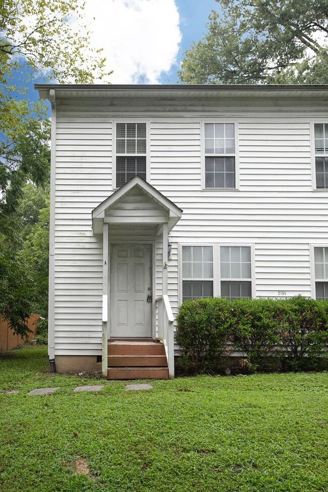 2104 W Knox St, Unit Unit A in Durham, NC - Building Photo - Building Photo