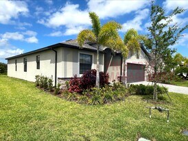 19705 Fishhawk Trl in Venice, FL - Building Photo