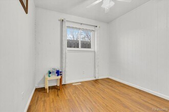 1564 Moulin Ave in Madison Heights, MI - Building Photo - Building Photo