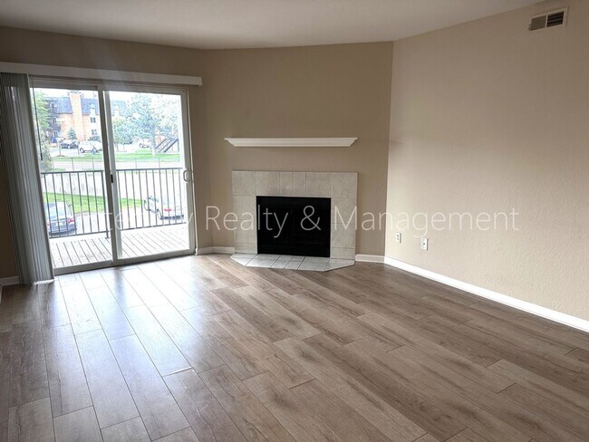 13095 W Cedar Dr in Lakewood, CO - Building Photo - Building Photo