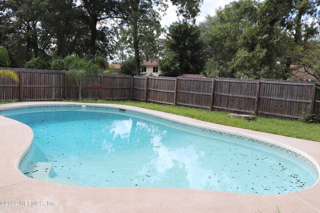 1971 Sussex Dr N in Orange Park, FL - Building Photo - Building Photo