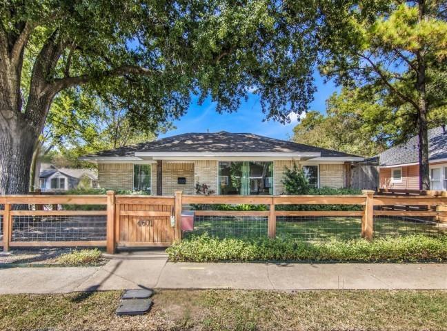 4601 Michaux St in Houston, TX - Building Photo