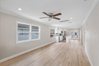 1010 E Flora St in Tampa, FL - Building Photo - Building Photo
