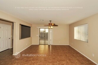 17581 W Watson Ln in Surprise, AZ - Foto de edificio - Building Photo