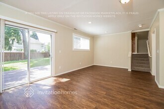 833 SW 313th Ct in Federal Way, WA - Foto de edificio - Building Photo