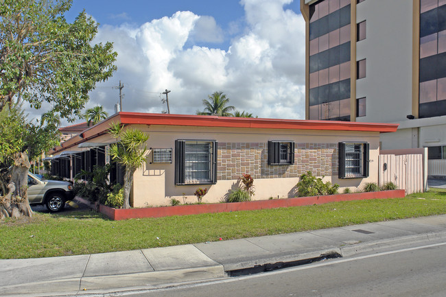 4355 W Flagler St in Miami, FL - Building Photo - Building Photo