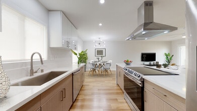 CitiZen Beach Collection in Redondo Beach, CA - Building Photo - Building Photo