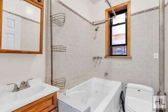 14th St in Brooklyn, NY - Foto de edificio - Building Photo