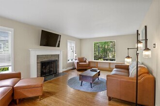 485 Oakridge Dr in Irondequoit, NY - Building Photo - Building Photo