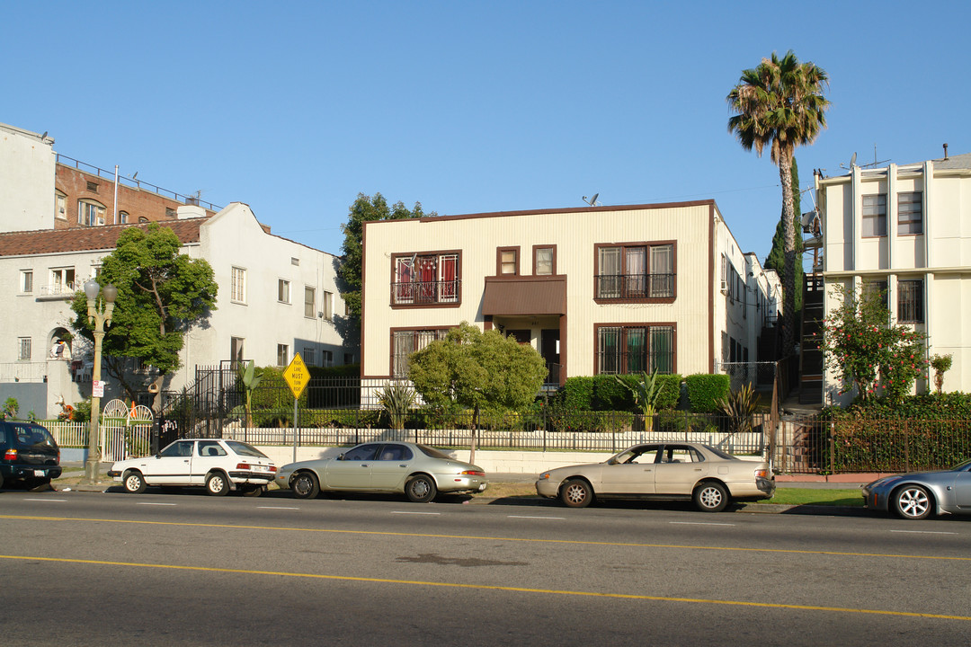 431 S Rampart Blvd in Los Angeles, CA - Foto de edificio