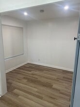 Apartment in San Carlos Creek in San Carlos, CA - Building Photo - Interior Photo