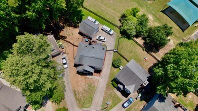 4512 Emmit Dr in Raleigh, NC - Building Photo - Building Photo