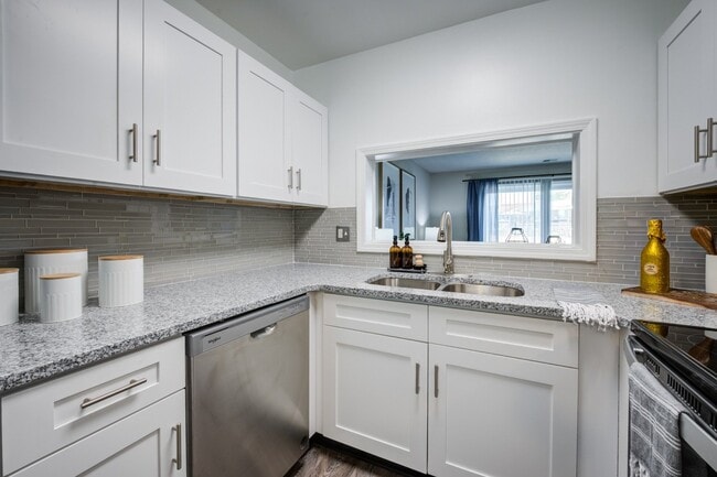 The Boardwalk at Westlake Apartments and Townhomes