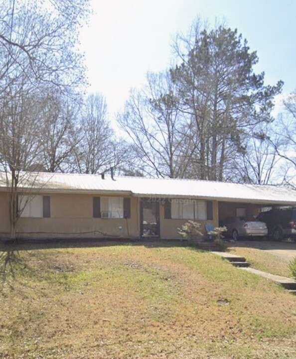 3345 Patterson Dr in Pearl, MS - Building Photo