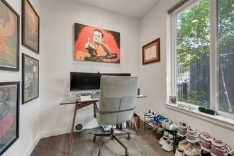 6004 Hudson St, Unit 102 in Dallas, TX - Building Photo - Building Photo