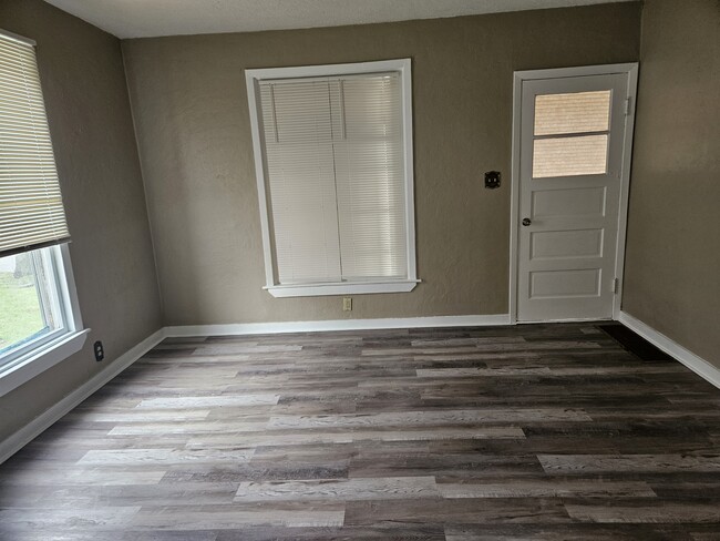 1026 Saint John Ave in Albert Lea, MN - Building Photo - Building Photo