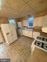 15 N Lee St in Cumberland, MD - Building Photo