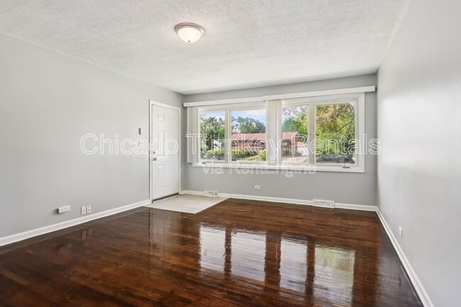 16019 Circle Dr in Markham, IL - Foto de edificio - Building Photo