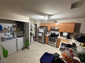 607 Nimitz Blvd in Lehigh Acres, FL - Building Photo - Building Photo