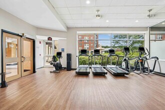 Center Place in Providence, RI - Foto de edificio - Building Photo