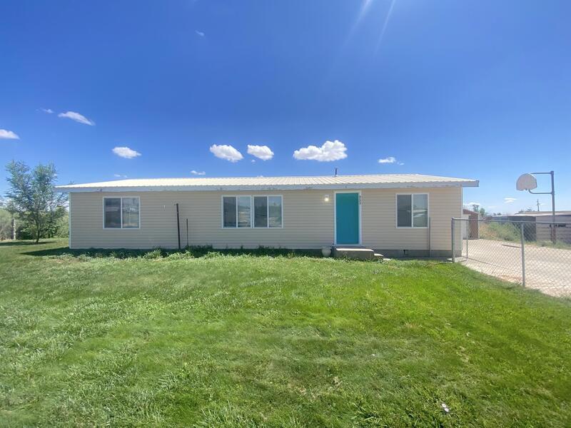 853 S 200 E in Blanding, UT - Building Photo