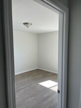 2204 E 24th St in Oakland, CA - Foto de edificio - Building Photo