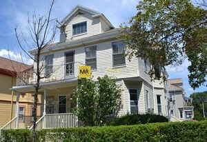 959 Broadway, Unit 1 in Somerville, MA - Building Photo