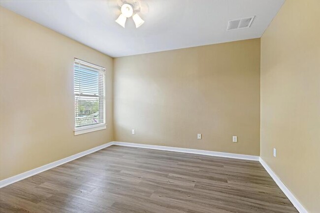 259 Westbury Ln, Unit Bedroom 2C - 816781 in Georgetown, TX - Building Photo - Building Photo