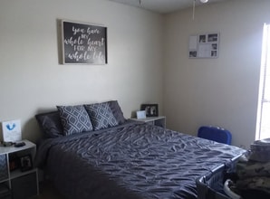 2001 Amy Sue Dr in El Paso, TX - Foto de edificio - Building Photo