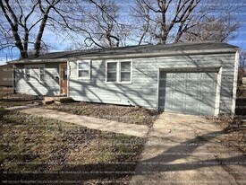 3416 S Overton Ave in Independence, MO - Building Photo