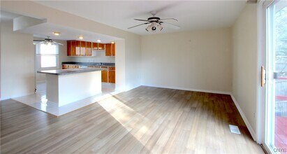 8394A Shallowcreek Rd in Liverpool, NY - Building Photo - Building Photo