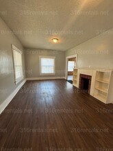 511 W Locust Ave in El Dorado, KS - Building Photo - Building Photo