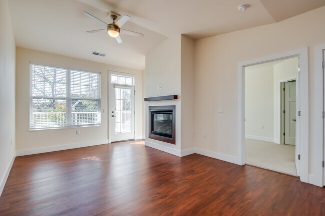Cedar Place Apartments in Cedarburg, WI - Building Photo - Interior Photo