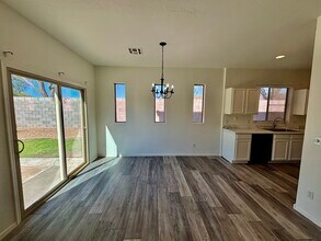 3018 W Sands Dr in Phoenix, AZ - Building Photo - Building Photo
