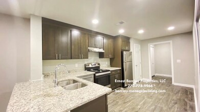 6478 Voyles Dr in Riverdale, GA - Building Photo - Building Photo