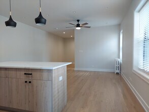 4953 N Oakley Ave in Chicago, IL - Foto de edificio - Building Photo