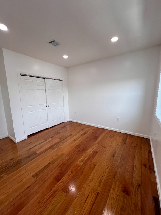 266 Main St in Paterson, NJ - Building Photo
