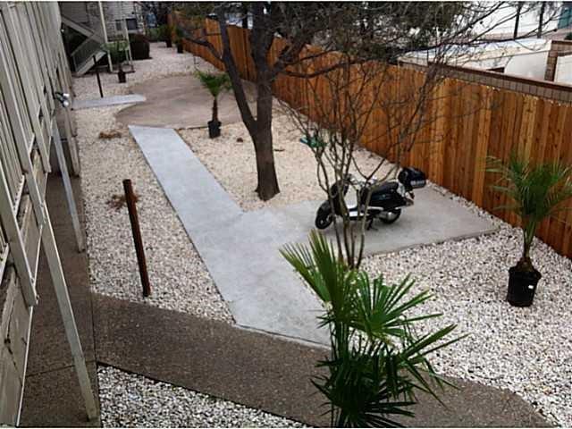 820 Houston St-Unit -204 in Austin, TX - Building Photo - Building Photo